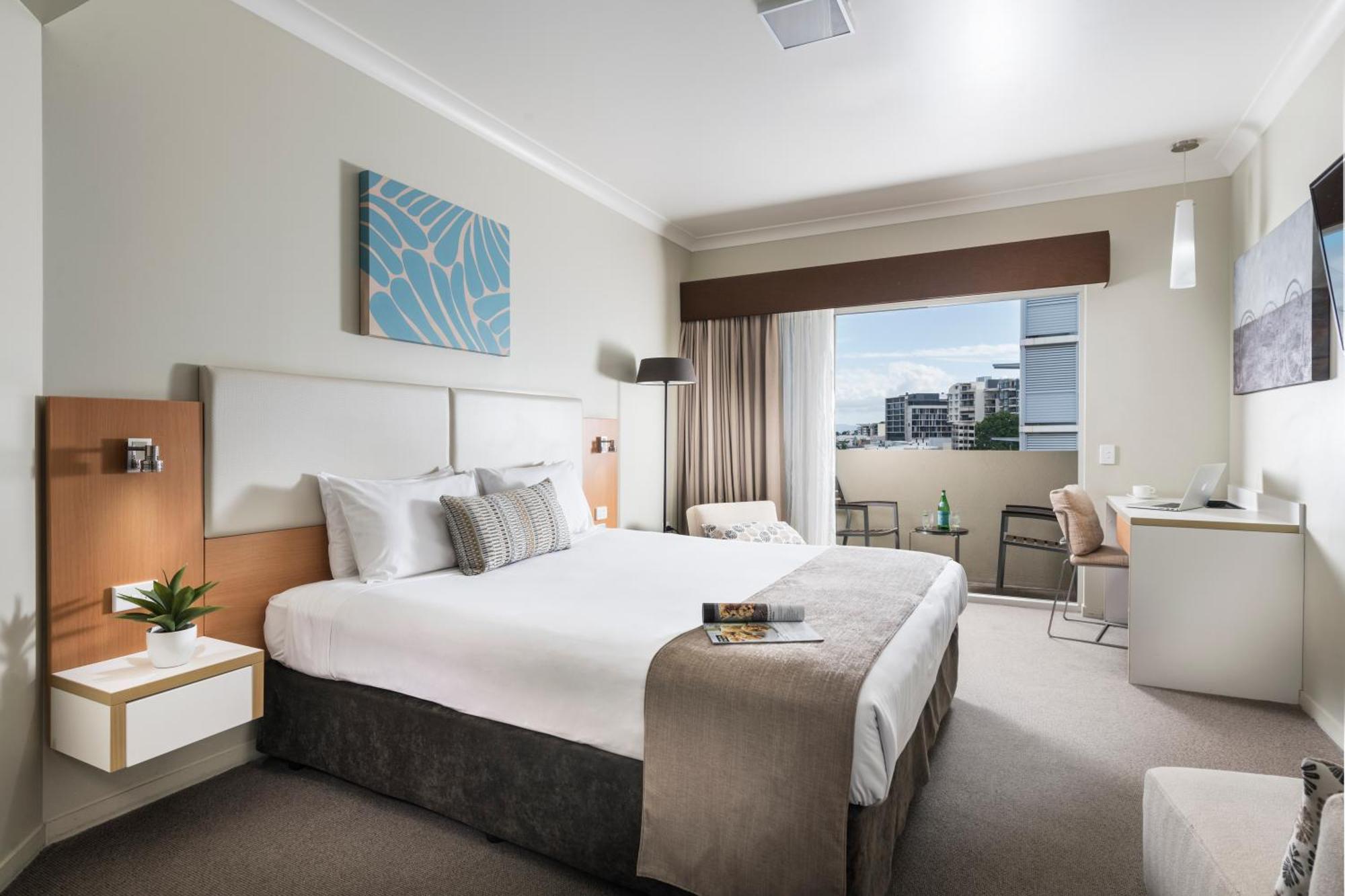 Grand Hotel And Apartments Townsville Exterior foto