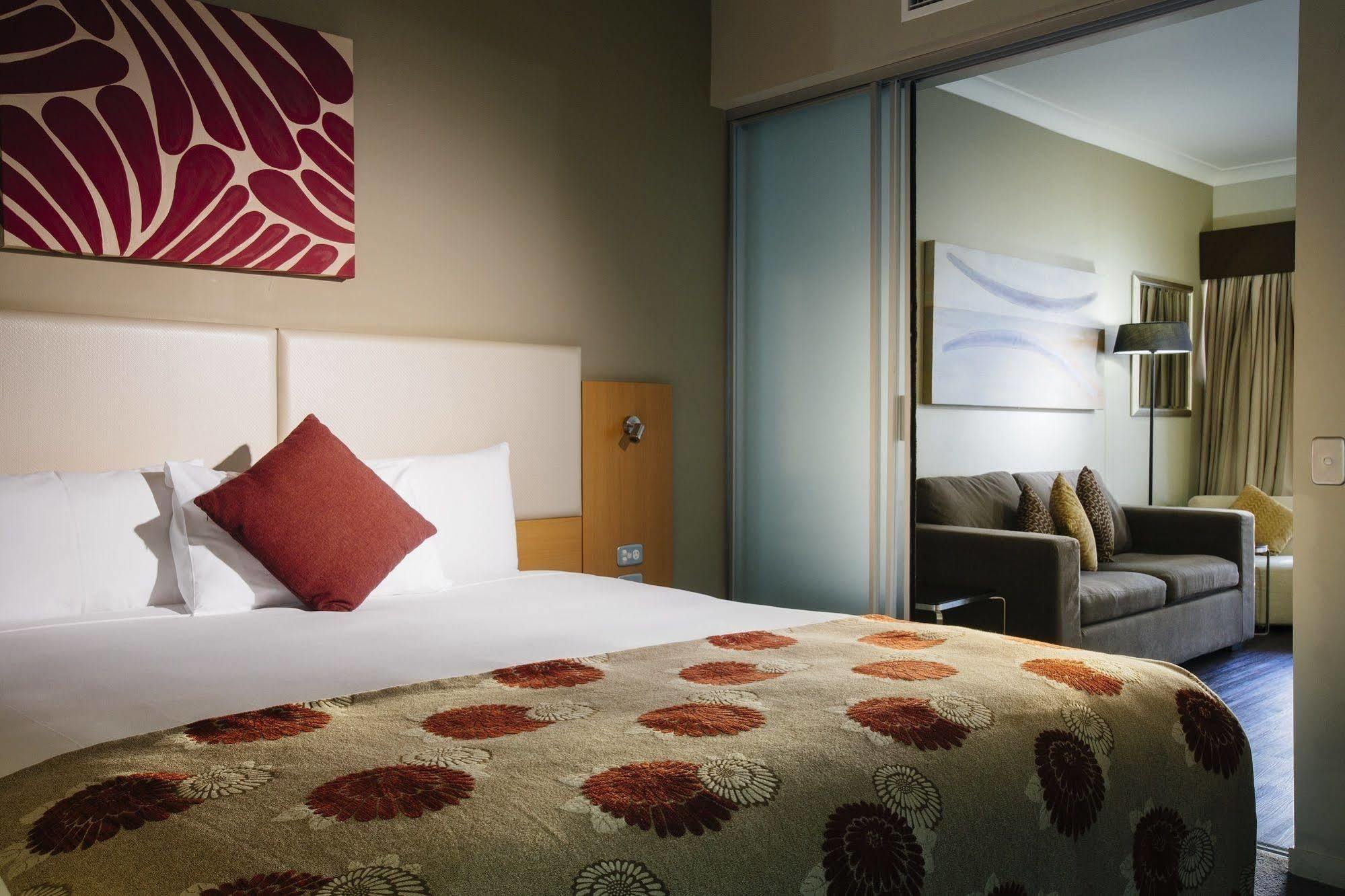 Grand Hotel And Apartments Townsville Exterior foto